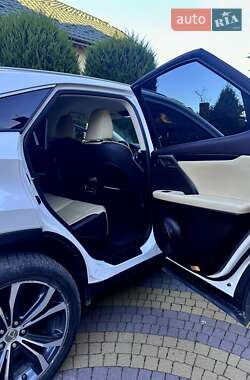 Внедорожник / Кроссовер Lexus RX 2016 в 