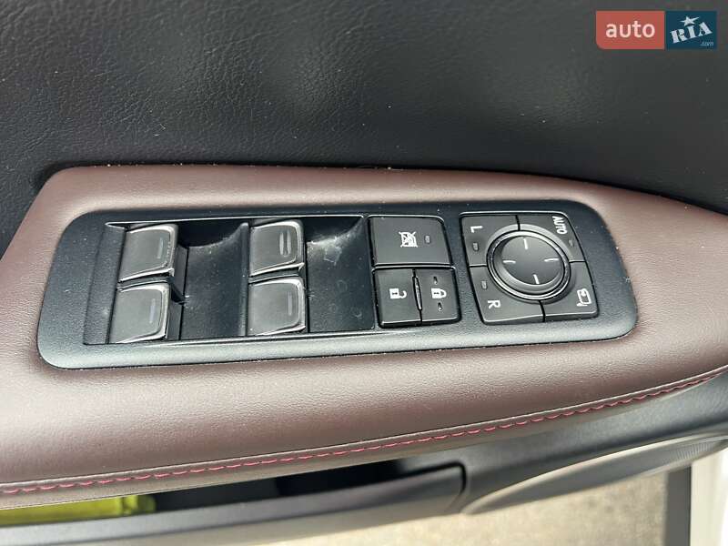 Позашляховик / Кросовер Lexus RX 2019 в Києві