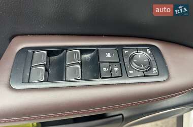 Внедорожник / Кроссовер Lexus RX 2019 в 