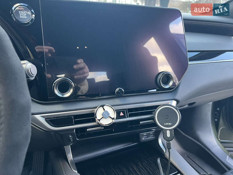 Внедорожник / Кроссовер Lexus RX 2023 в Киеве фото 28 Внедорожник / Кроссовер Lexus RX 2023 в Киеве