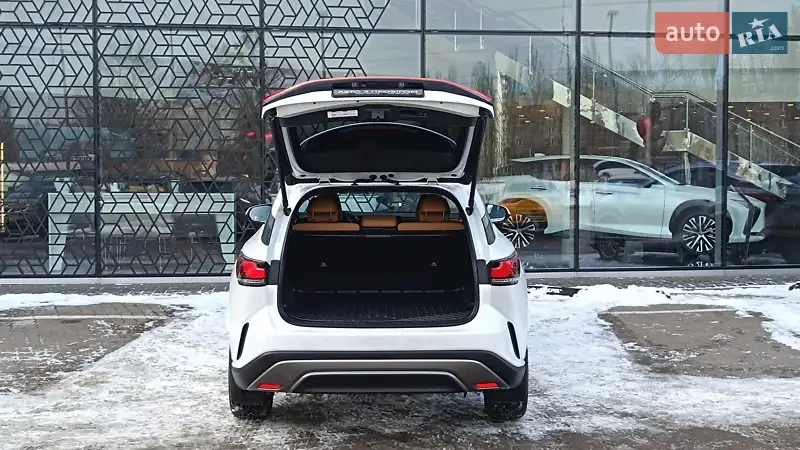 Позашляховик / Кросовер Lexus RX 2023 в 