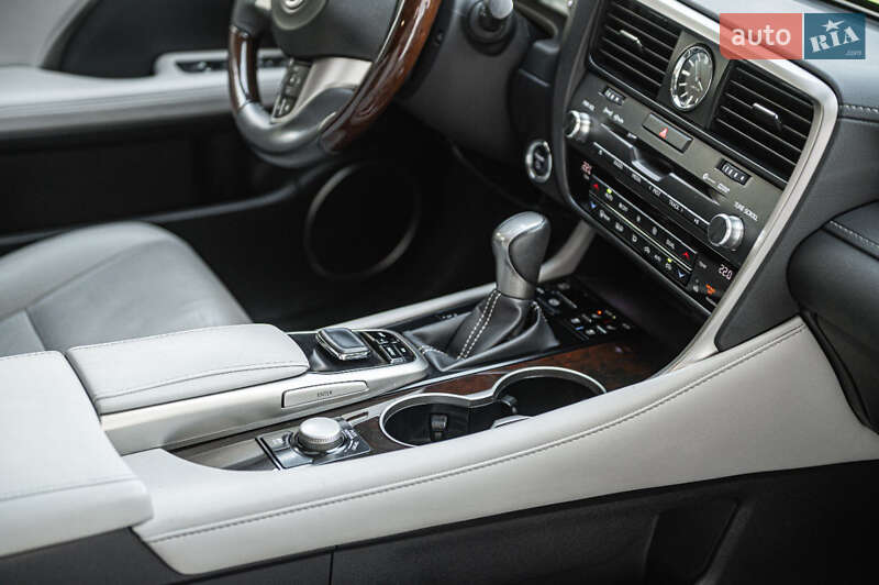 Внедорожник / Кроссовер Lexus RX 2018 в Одессе фото 26 Внедорожник / Кроссовер Lexus RX 2018 в Одессе