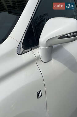 Позашляховик / Кросовер Lexus RX 2013 в 