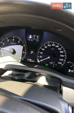 Внедорожник / Кроссовер Lexus RX 2012 в 