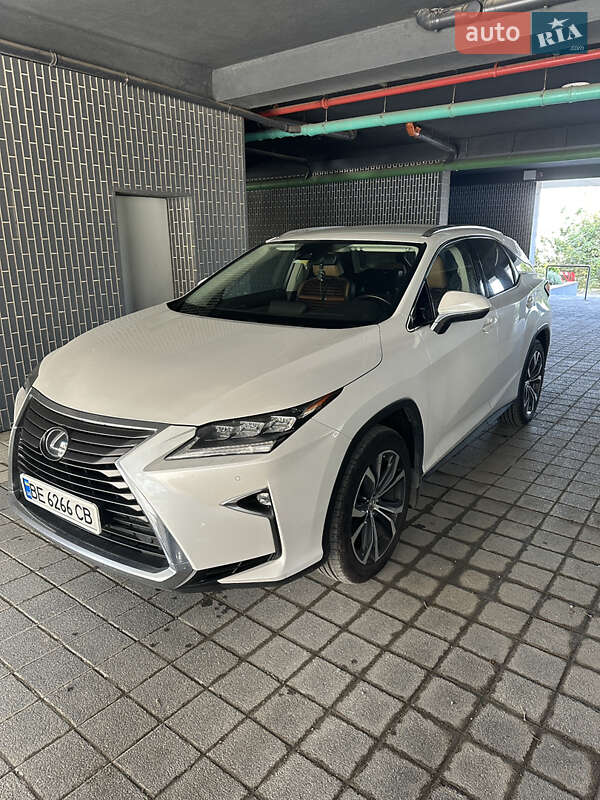 Внедорожник / Кроссовер Lexus RX 2017 в 