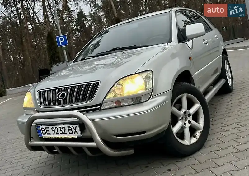 Позашляховик / Кросовер Lexus RX 2003 в 