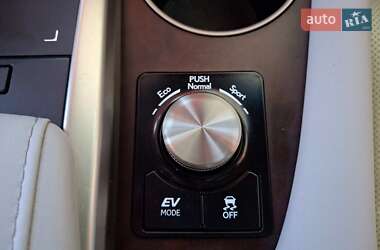 Внедорожник / Кроссовер Lexus RX 2019 в 