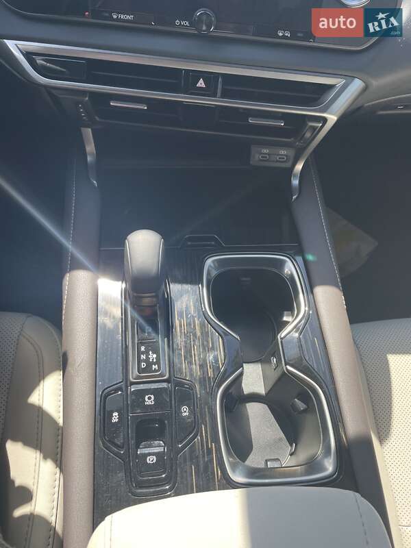 Позашляховик / Кросовер Lexus RX 2023 в Дніпрі