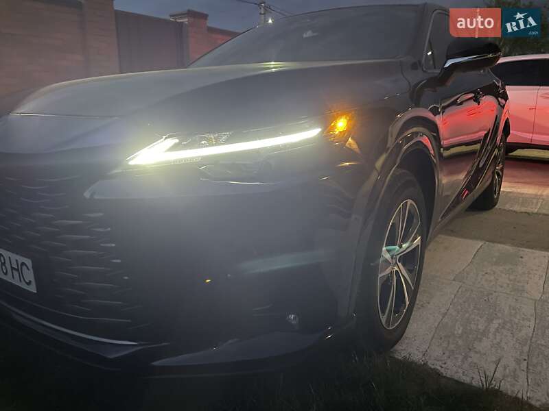Позашляховик / Кросовер Lexus RX 2023 в Дніпрі