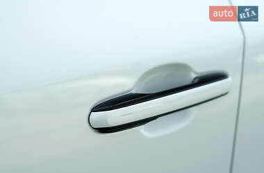 Внедорожник / Кроссовер Lexus RX 2023 в 