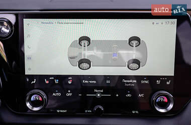 Внедорожник / Кроссовер Lexus RX 2023 в 