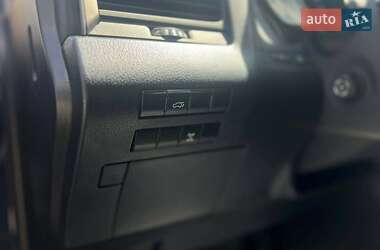 Позашляховик / Кросовер Lexus RX 2021 в 