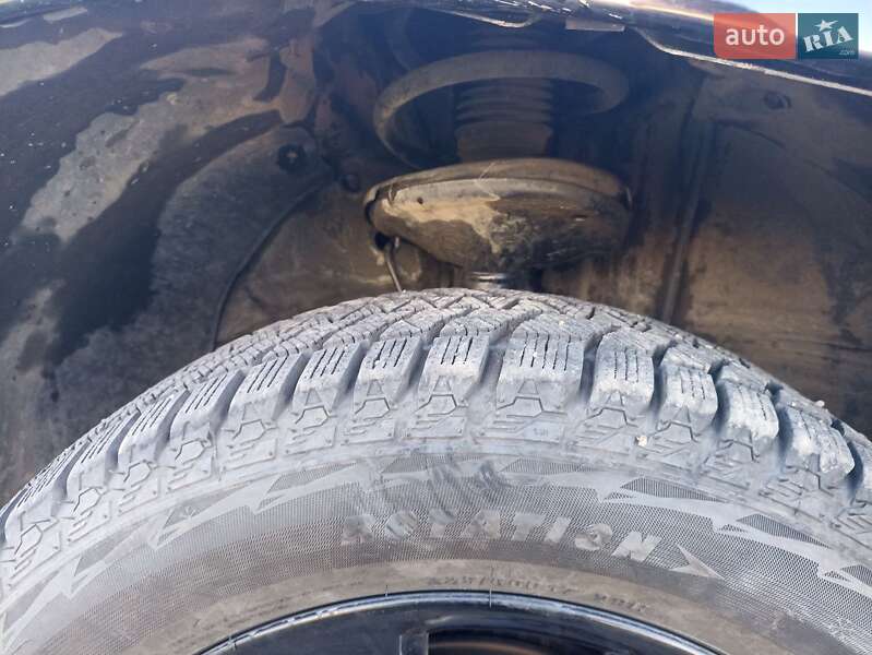 Внедорожник / Кроссовер Lexus RX 2002 в Черноморске