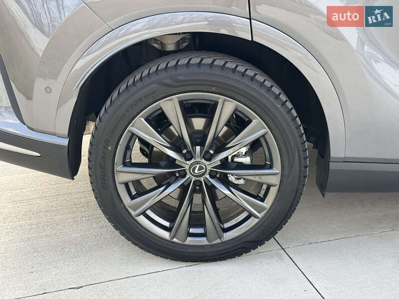 Позашляховик / Кросовер Lexus RX 2023 в Луцьку