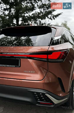 Внедорожник / Кроссовер Lexus RX 2022 в 