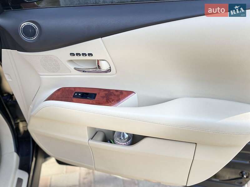 Внедорожник / Кроссовер Lexus RX 2011 в Пятихатках