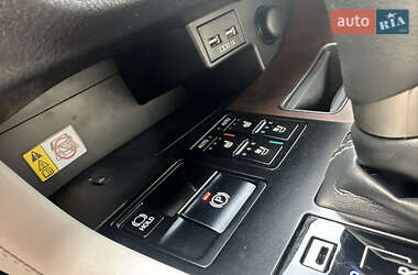 Позашляховик / Кросовер Lexus RX 2022 в 