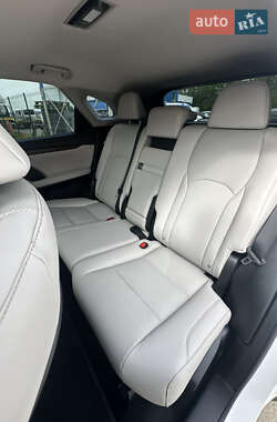 Позашляховик / Кросовер Lexus RX 2022 в 