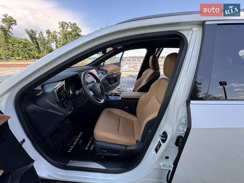 Внедорожник / Кроссовер Lexus RX 2023 в Киеве