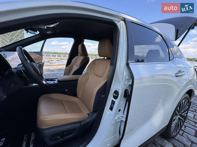 Внедорожник / Кроссовер Lexus RX 2023 в Киеве