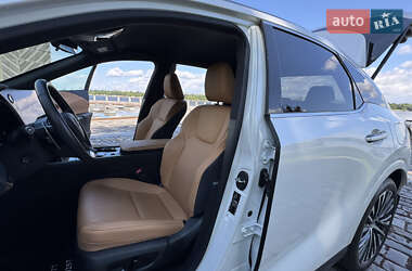 Внедорожник / Кроссовер Lexus RX 2023 в 