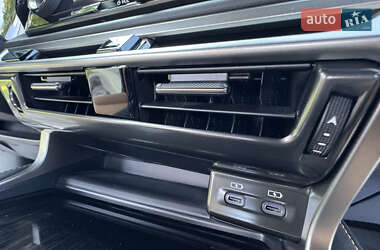 Внедорожник / Кроссовер Lexus RX 2023 в 