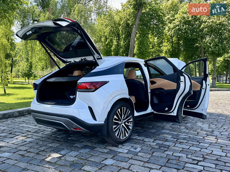 Внедорожник / Кроссовер Lexus RX 2023 в Киеве