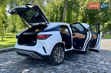 Внедорожник / Кроссовер Lexus RX 2023 в 