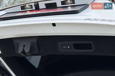 Внедорожник / Кроссовер Lexus RX 2020 в 