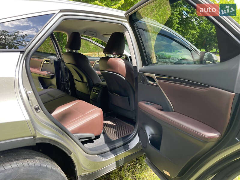 Позашляховик / Кросовер Lexus RX 2022 в Оратові