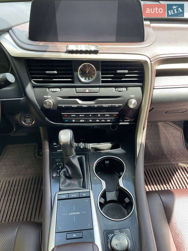 Позашляховик / Кросовер Lexus RX 2022 в Оратові