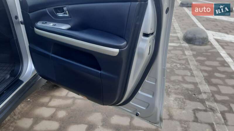 Позашляховик / Кросовер Lexus RX 2006 в Житомирі