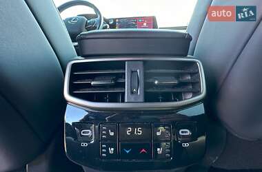 Внедорожник / Кроссовер Lexus RX 2023 в 