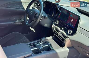 Внедорожник / Кроссовер Lexus RX 2023 в 
