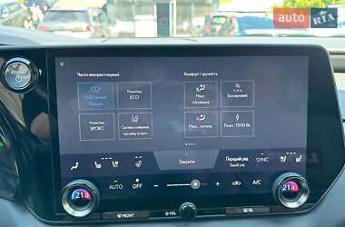 Внедорожник / Кроссовер Lexus RX 2023 в 