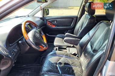 Внедорожник / Кроссовер Lexus RX 2002 в 