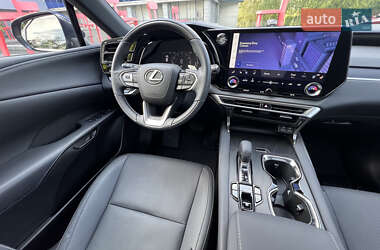 Внедорожник / Кроссовер Lexus RX 2023 в 