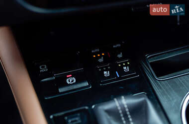 Внедорожник / Кроссовер Lexus RX 2021 в 