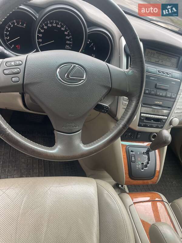 Позашляховик / Кросовер Lexus RX 2005 в Києві