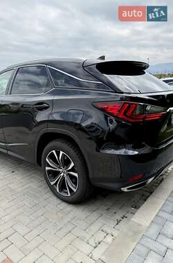 Внедорожник / Кроссовер Lexus RX 2020 в 