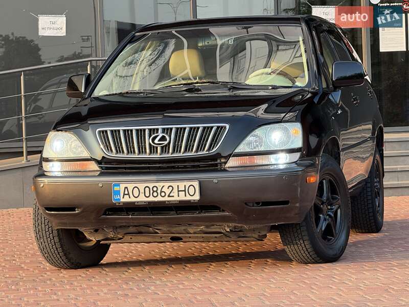 Внедорожник / Кроссовер Lexus RX 2001 в 