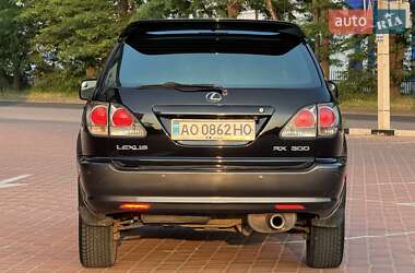 Внедорожник / Кроссовер Lexus RX 2001 в 