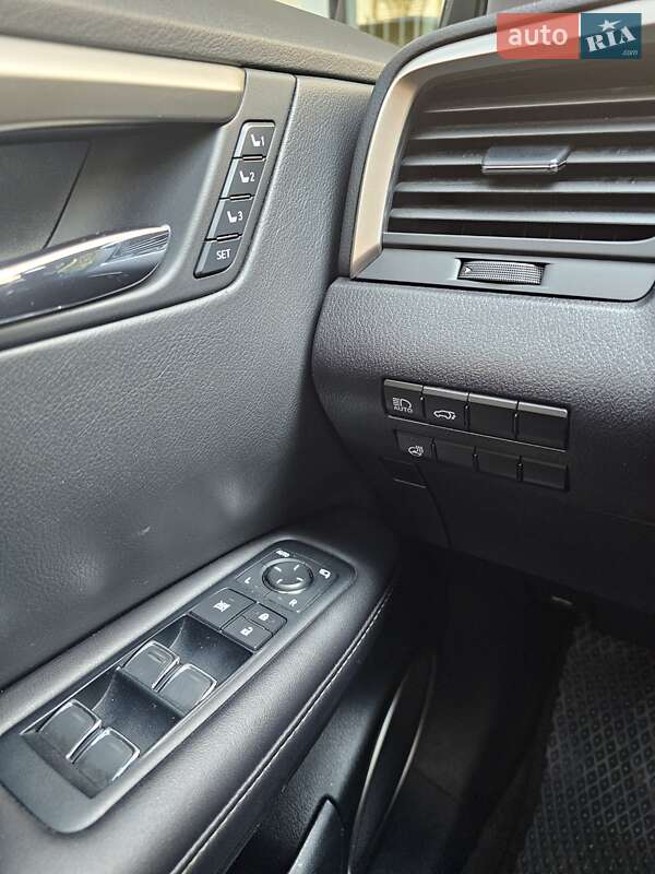 Внедорожник / Кроссовер Lexus RX 2017 в Киеве