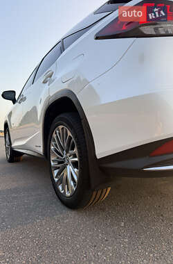 Внедорожник / Кроссовер Lexus RX 2020 в 
