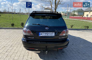Внедорожник / Кроссовер Lexus RX 2002 в 