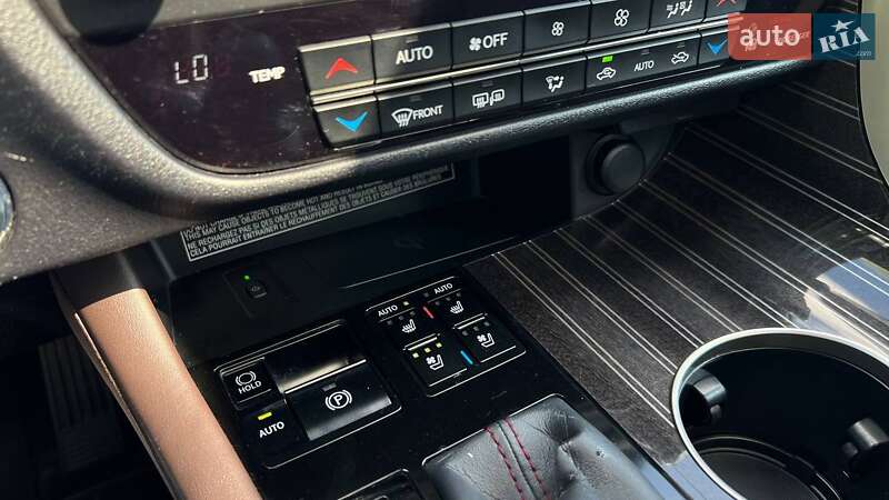 Позашляховик / Кросовер Lexus RX 2016 в Львові