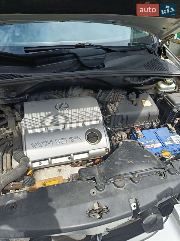 Внедорожник / Кроссовер Lexus RX 2005 в Косове