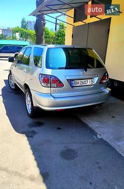 Внедорожник / Кроссовер Lexus RX 2000 в 