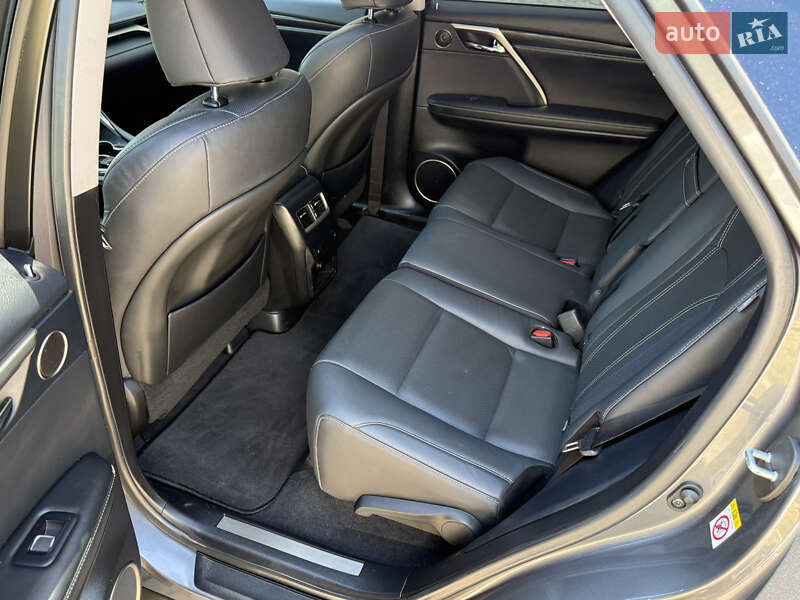 Позашляховик / Кросовер Lexus RX 2018 в Чернівцях