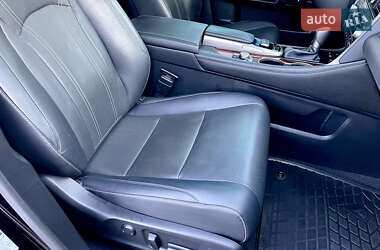 Внедорожник / Кроссовер Lexus RX 2019 в 